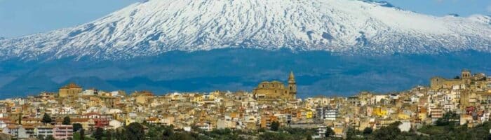 Sicilien fra Etna´s vulkanlandskab til blændende hvide strande mod syd