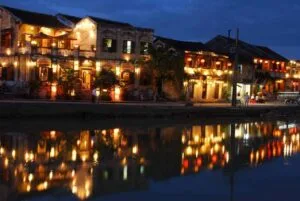 Hoi An i Sydvietnam på UNESCO Listen- en skræddersyet dag i Vietnam