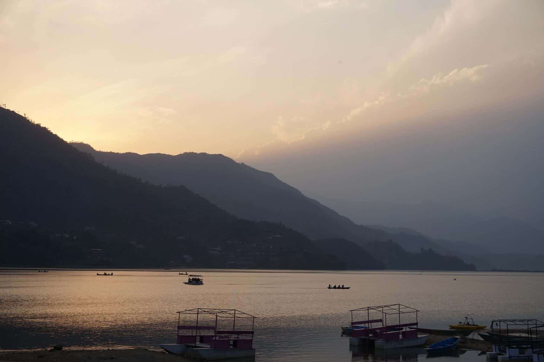Pokhara, sidste stop før Himalaya’ s højder