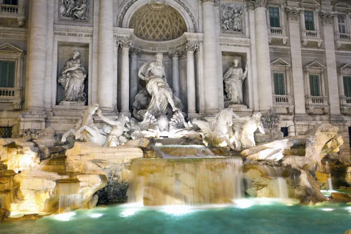 Fontana di Trevi, de 3 guddommelige motiver, Rom, Italien.