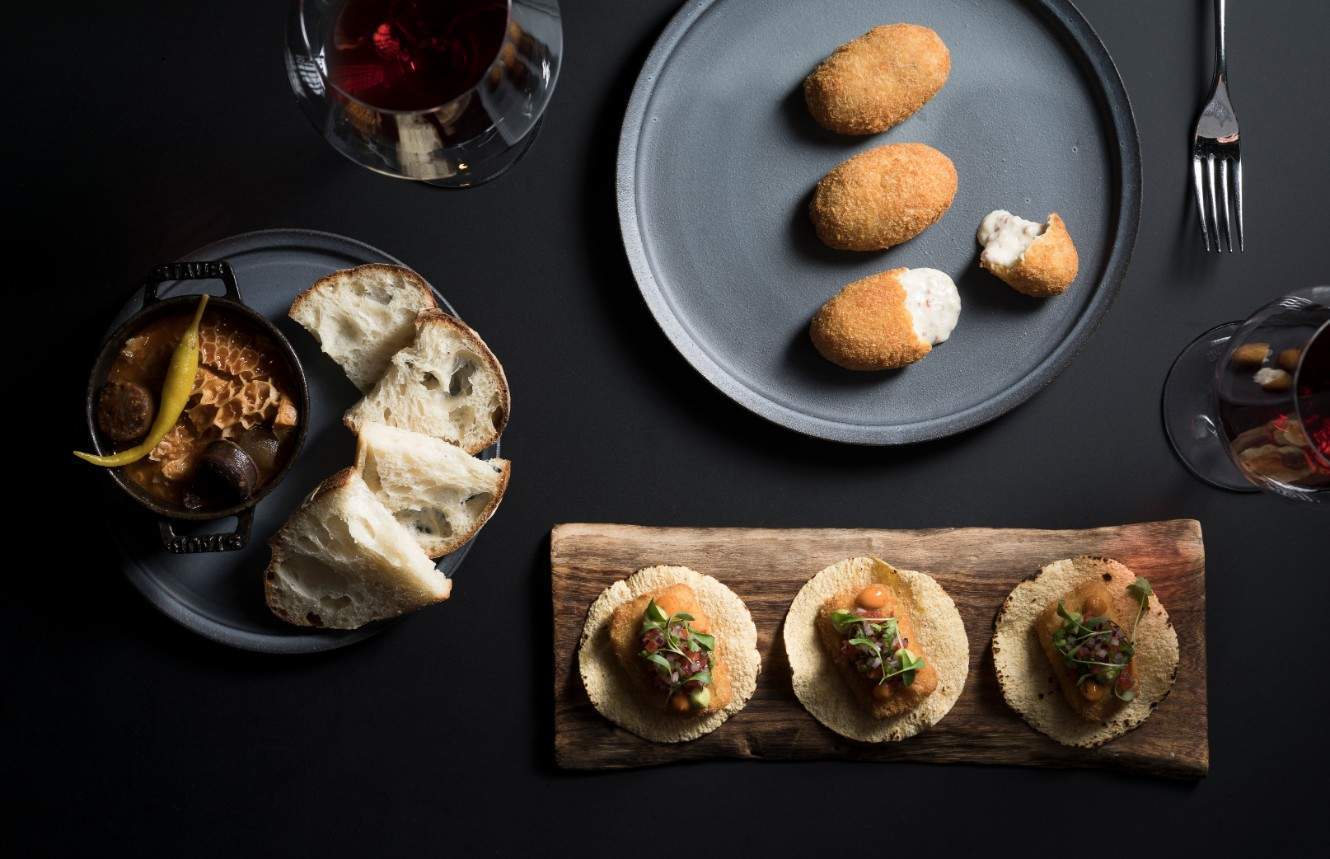 Cool restauranter  & high class hang-outs i Singapore