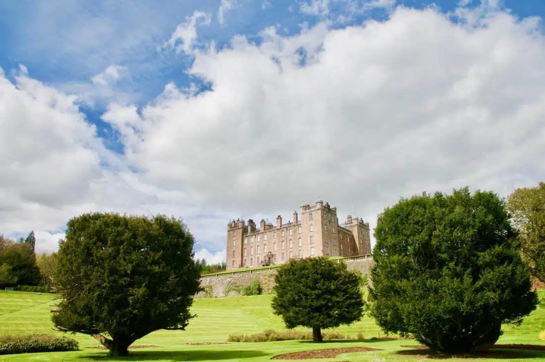 Den ultimative cykelferie gennem 5 lande 5 Drumlanrig castle and gardens Drumfries and Galloway Scotland united kingdom