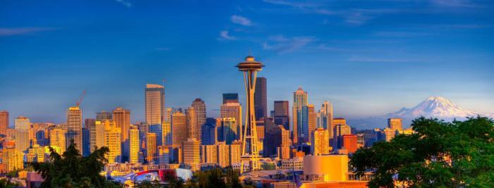 Seattle panorama taken from Kerry Park just before sunset