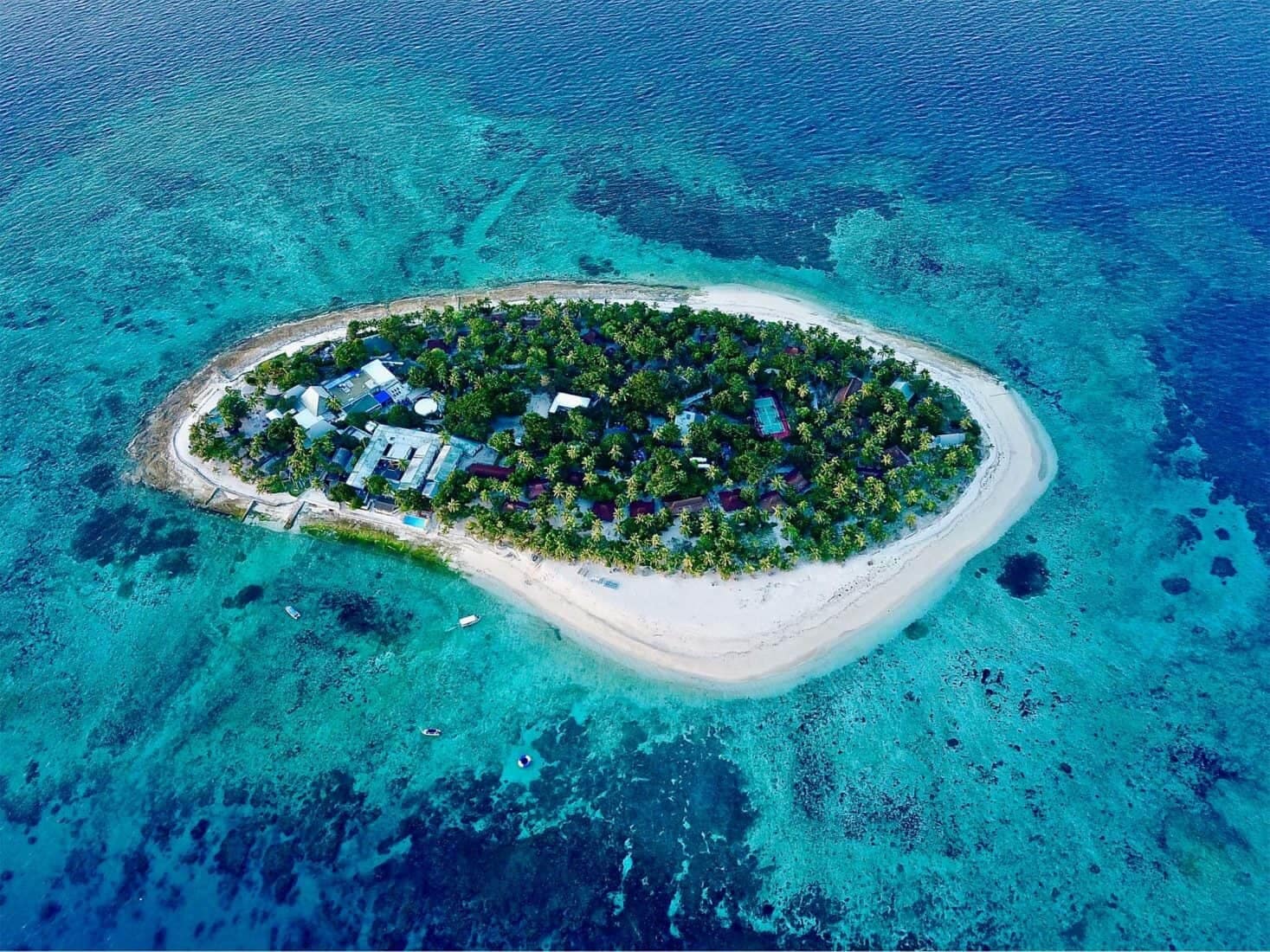 Treasure Island Resort i Mamanuca