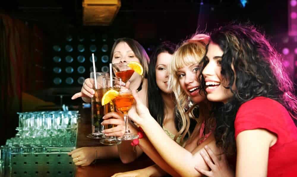 Tignes Saloon Bar