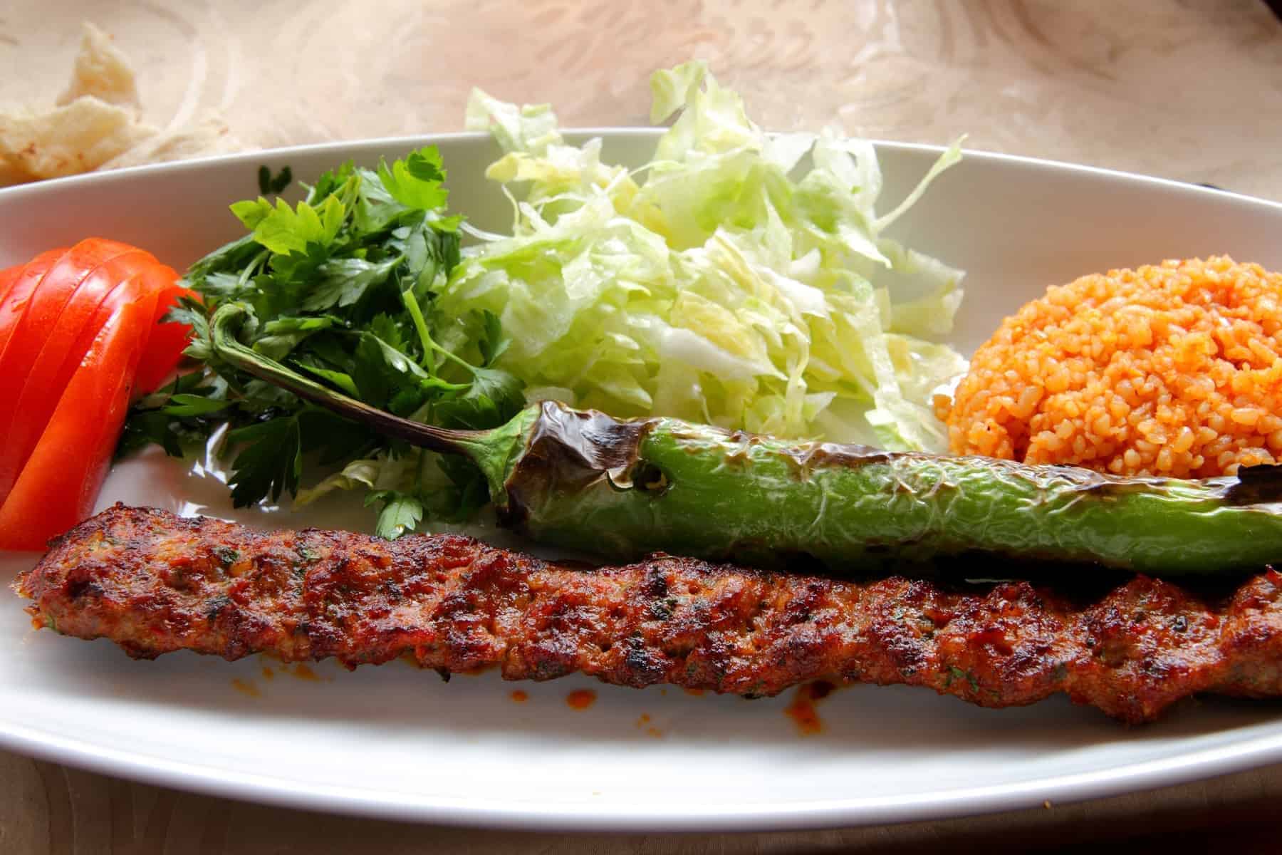 Adana Kebab with dressing, tyrkisk mad