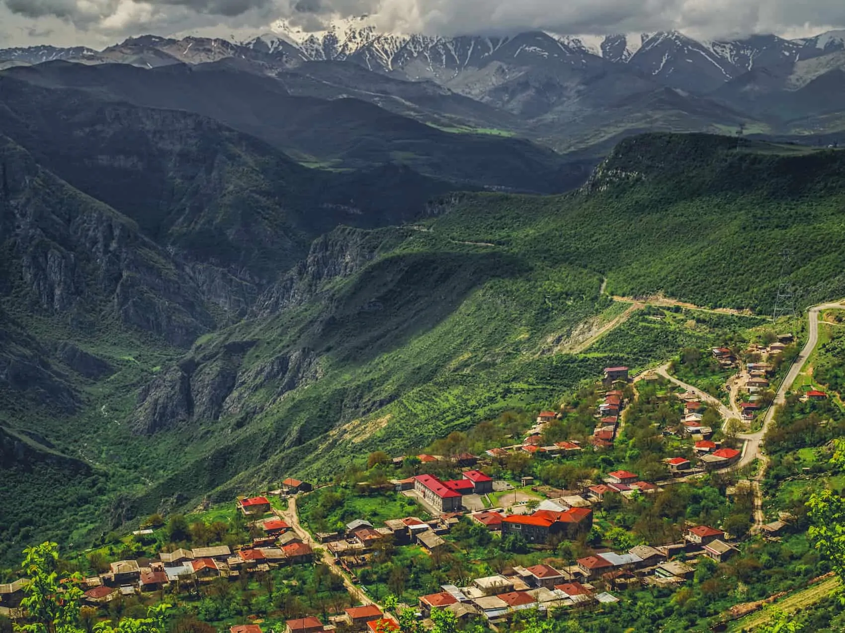 Armenien dramatsik bjerglandskab