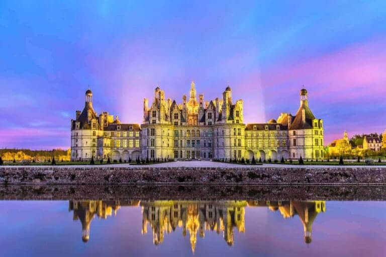 Franske slotte. Chateau de Chambord, the largest castle in the Loire Valley - France