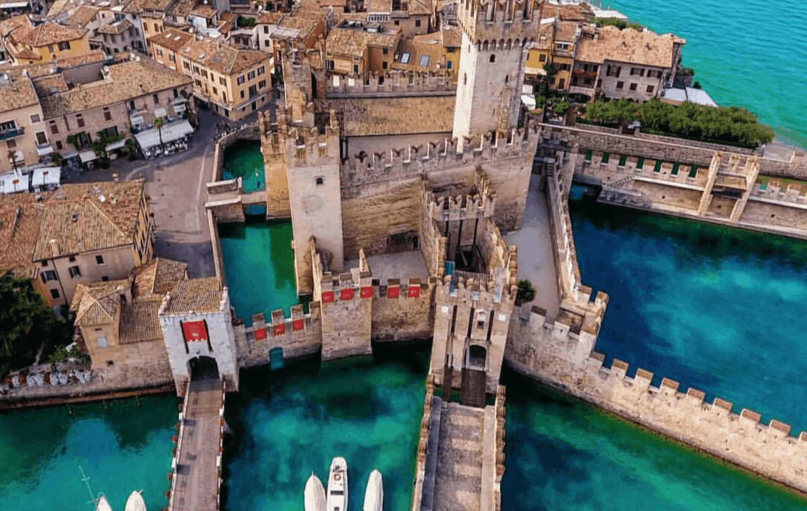 Slotte i Italien 2 Scaligero slottet v ed Garda søen, Italien