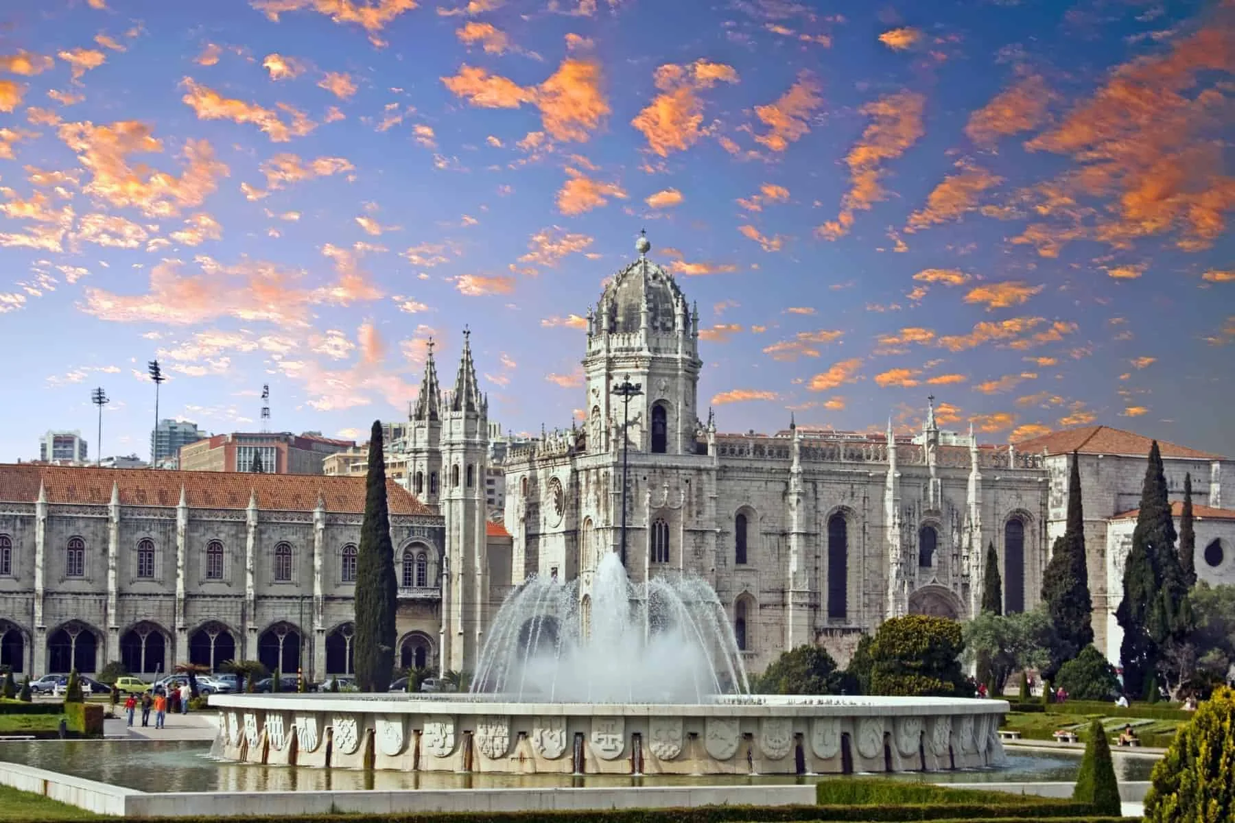 Jeronimos-monastery-in-Lisbon-Portugal-at-sunset