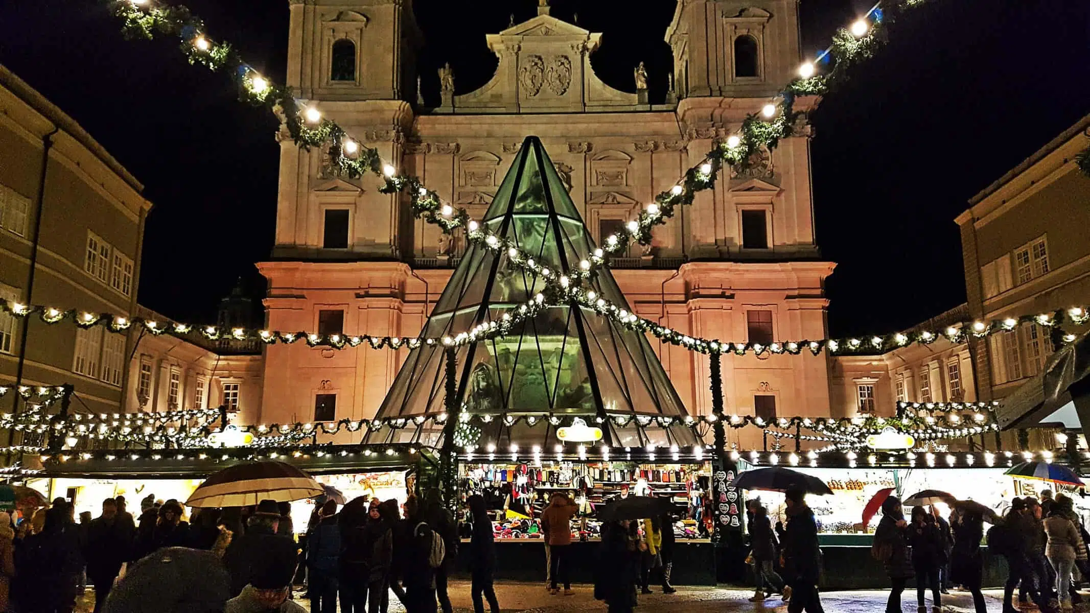 Christmas_Market_Salzburg_Austria_