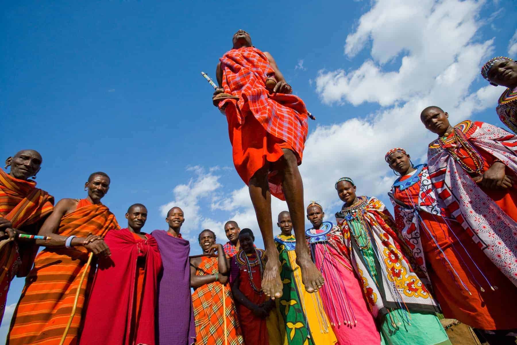 Masaikrigere i Kenya, de berømte hop