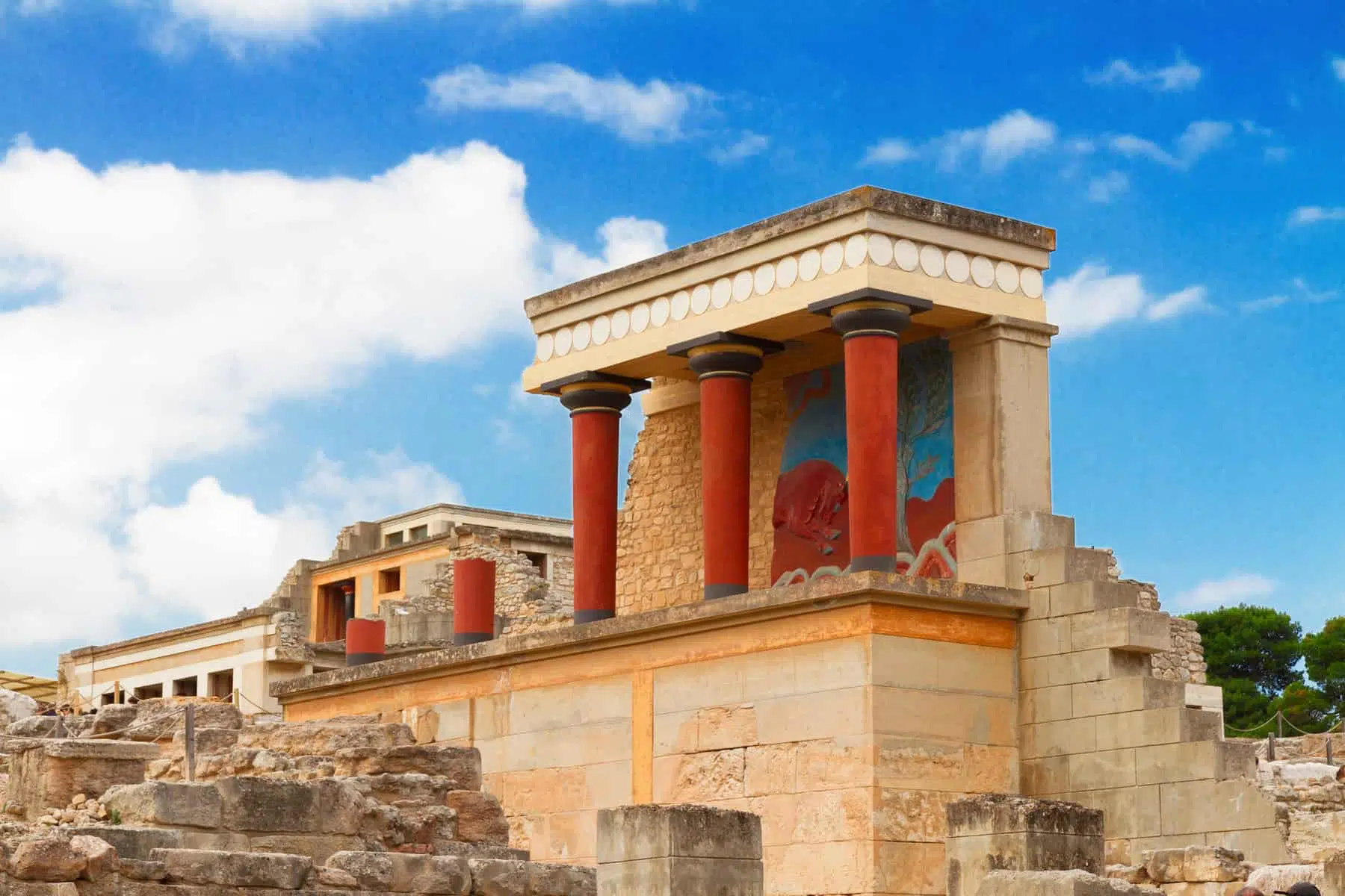 Rejser til Grækenland fra Kreta til Santorini. Agios Nikolaos er en malerisk by i den østlige del af øen Kreta bygget på den nordvestlige side af den fredelige bugt Mirabello- Knossos Kreta, Grrækenland