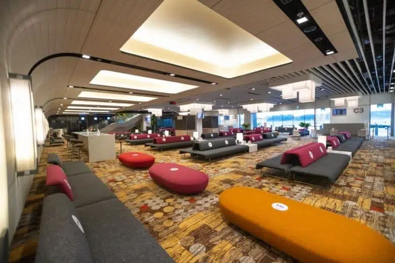 Changi Airport, transit terminals, Singapore