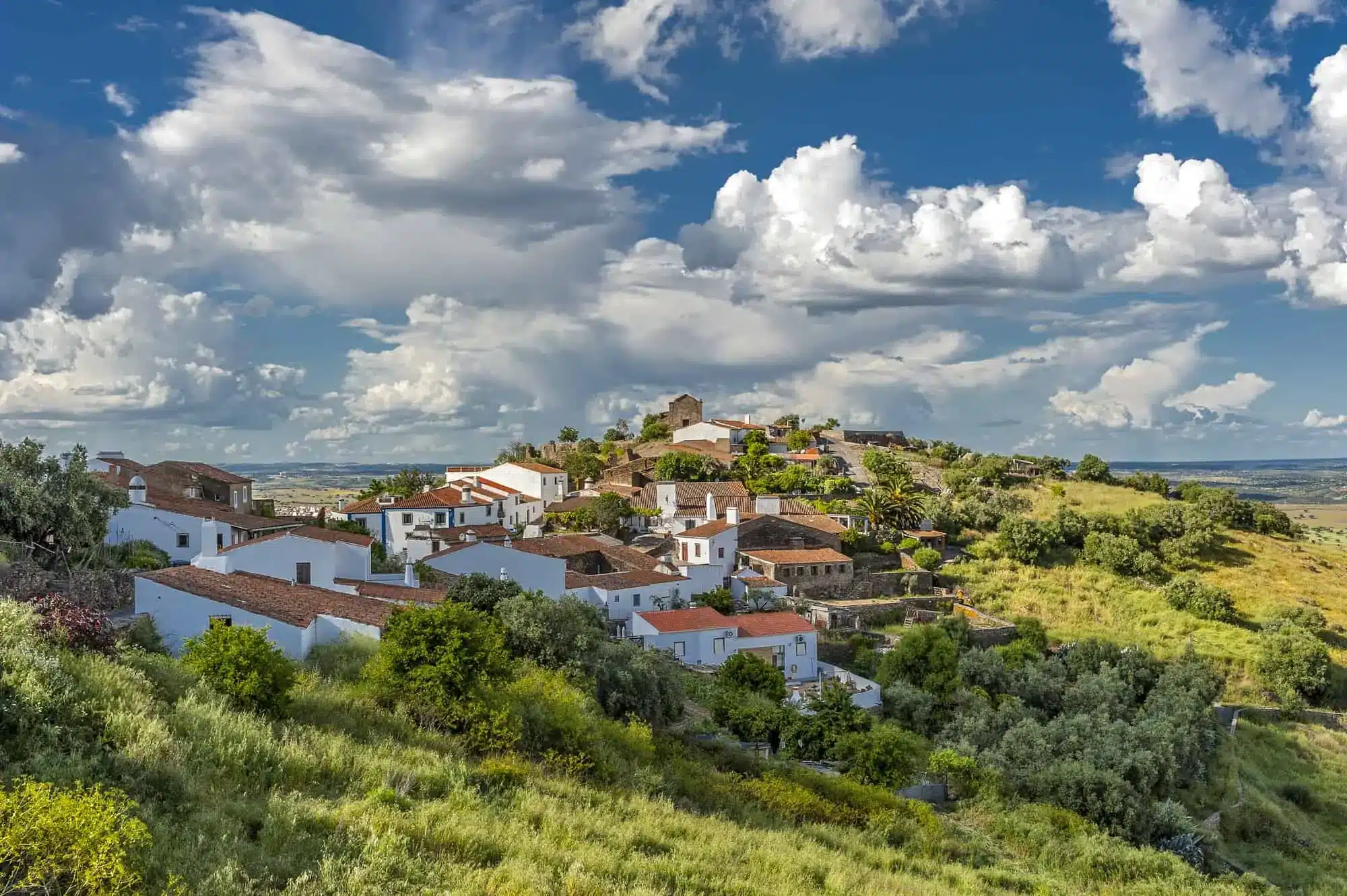 Portugal-the-District-of-Evora-.The-green-village-of-Monsaraz.-Alentjero