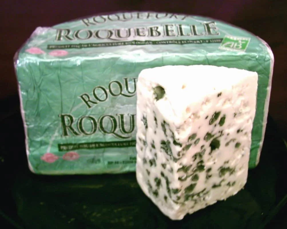 Roquefort ost. Klassisk fransk mad