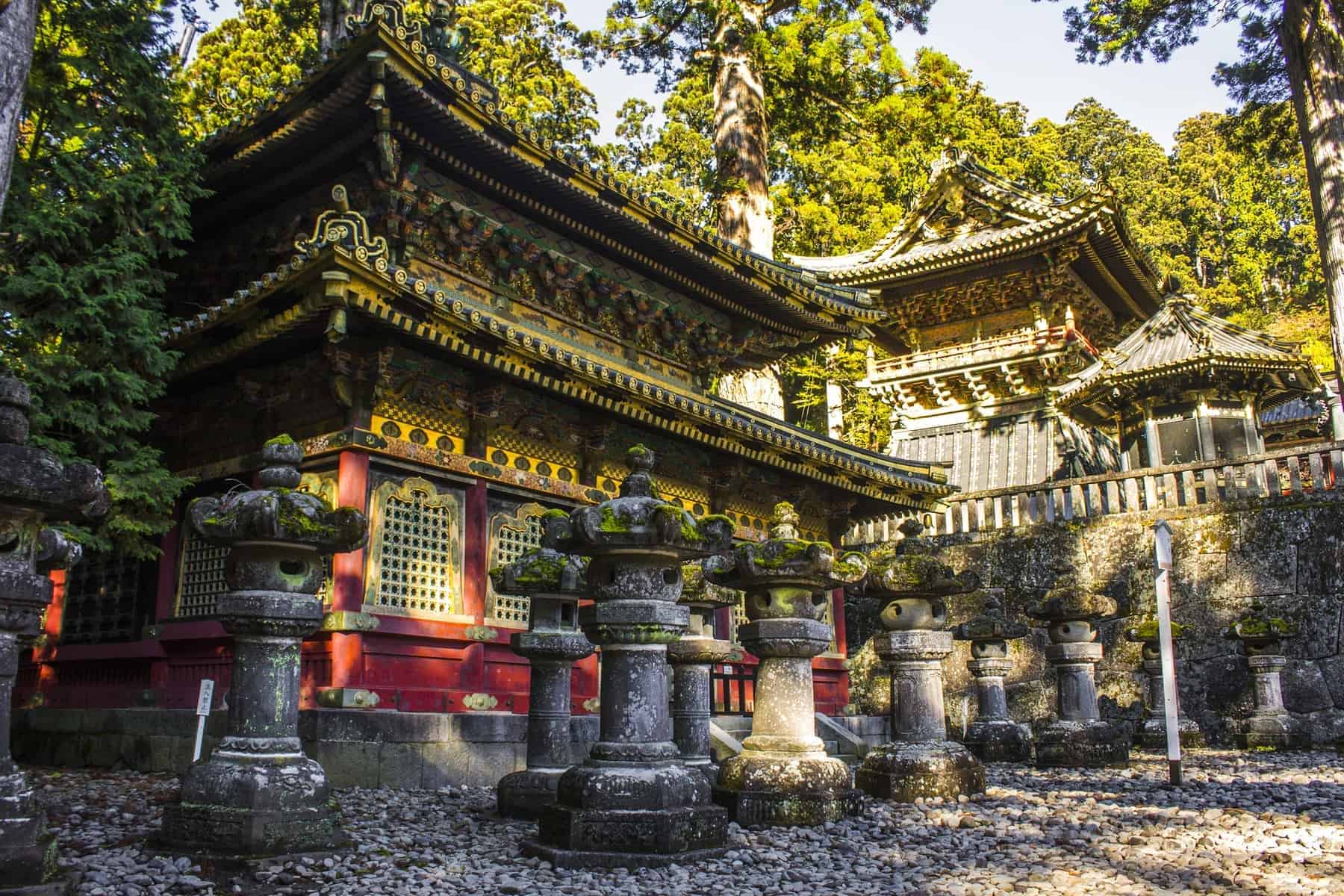 Tosho-gu, en Shinto-helligdom dedikeret til Tokugawa Ieyasu, grundlæggeren af ​​Tokugawa-shogunatet, der ligger i Nikko, Japan. Et verdensarvssted siden 1999