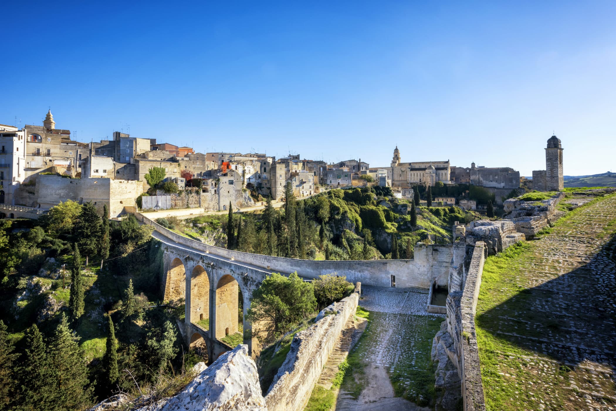 Altamura: Gravina in Puglia, with the Roman two-level bridge that extends over the canyon. Apulia, Italy