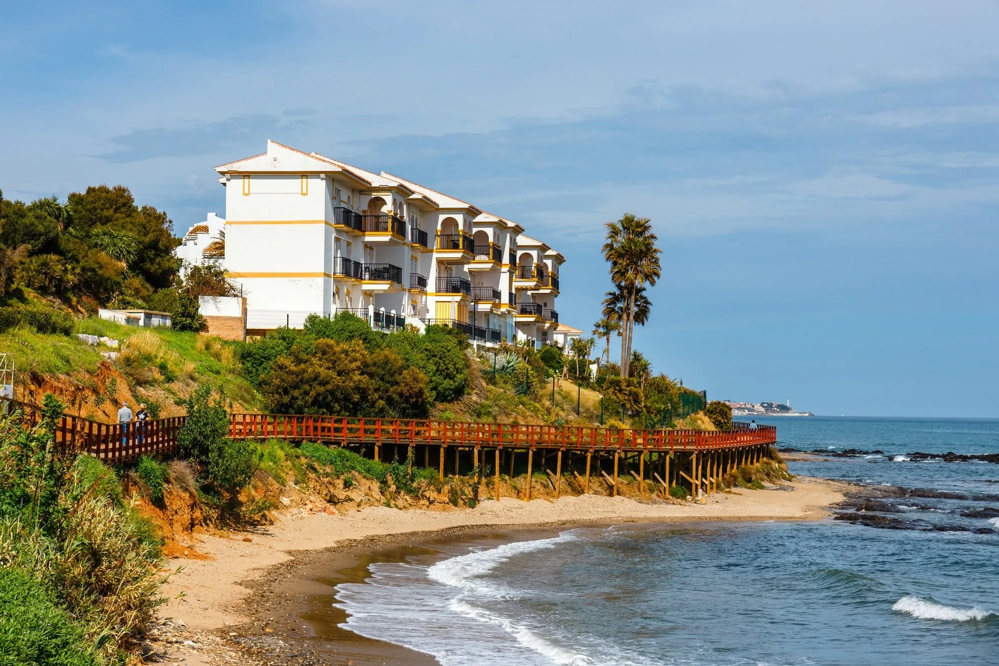 Strandpromenade-i-La-Cala-De-Mijas-Costa-del-Sol-Spanien