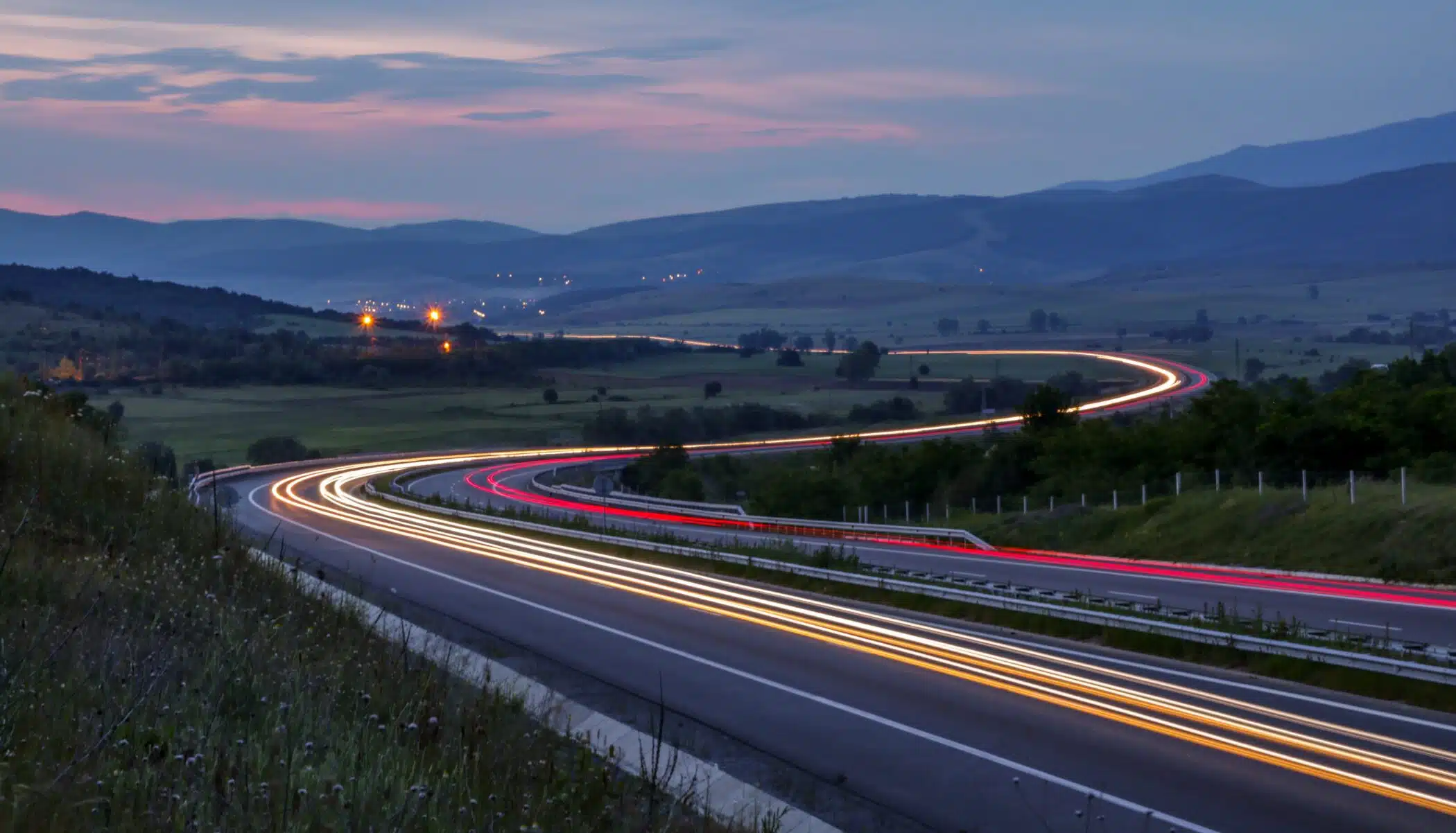 Rejsen går til Bulgarien 3 Bulgarien om natten. Rejsen går til Bulgarien, 2000 km i bil