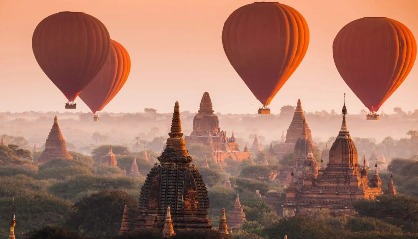Bagan: Myanmars Historie og Skatkammer af Pagoder