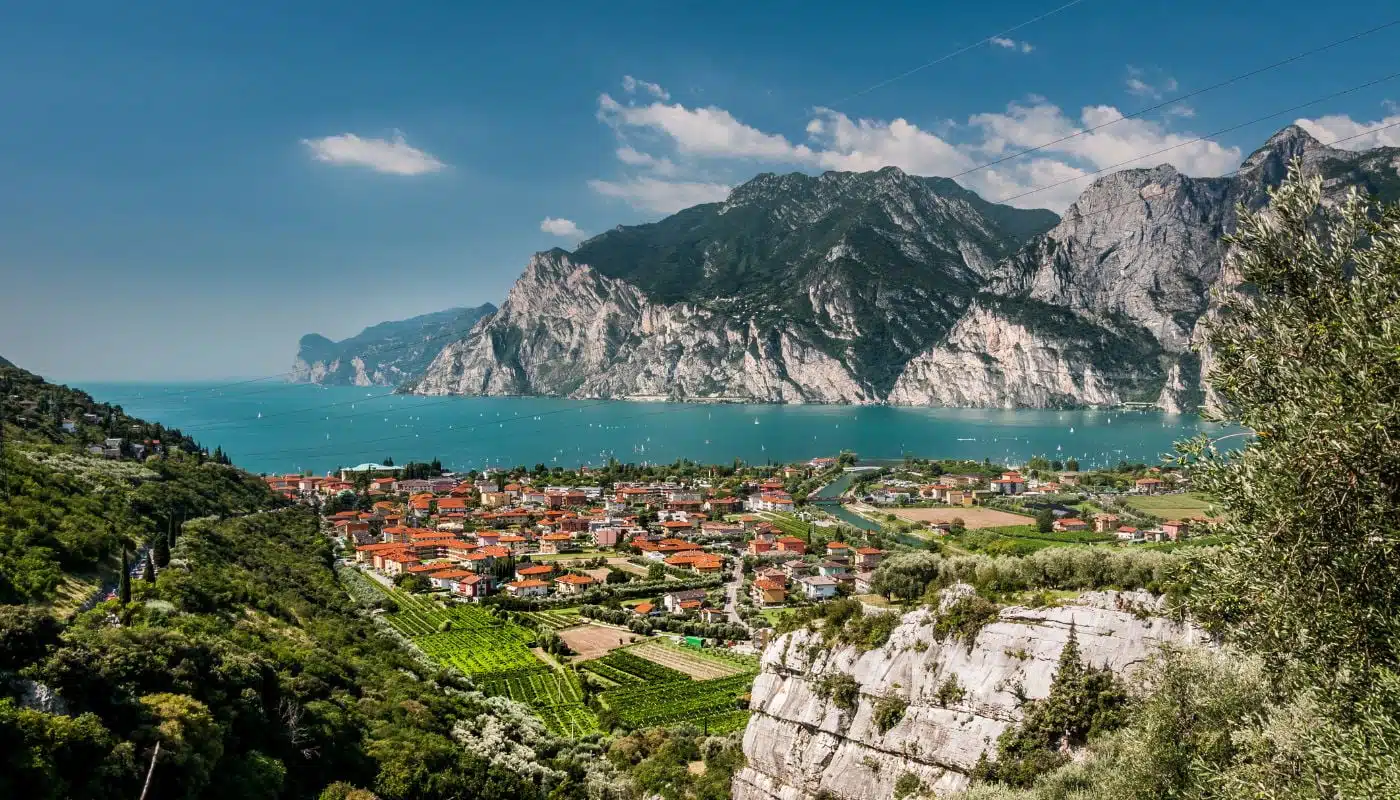 Hele vejen rundt om Gardasøen 5 By i Lago di Garda