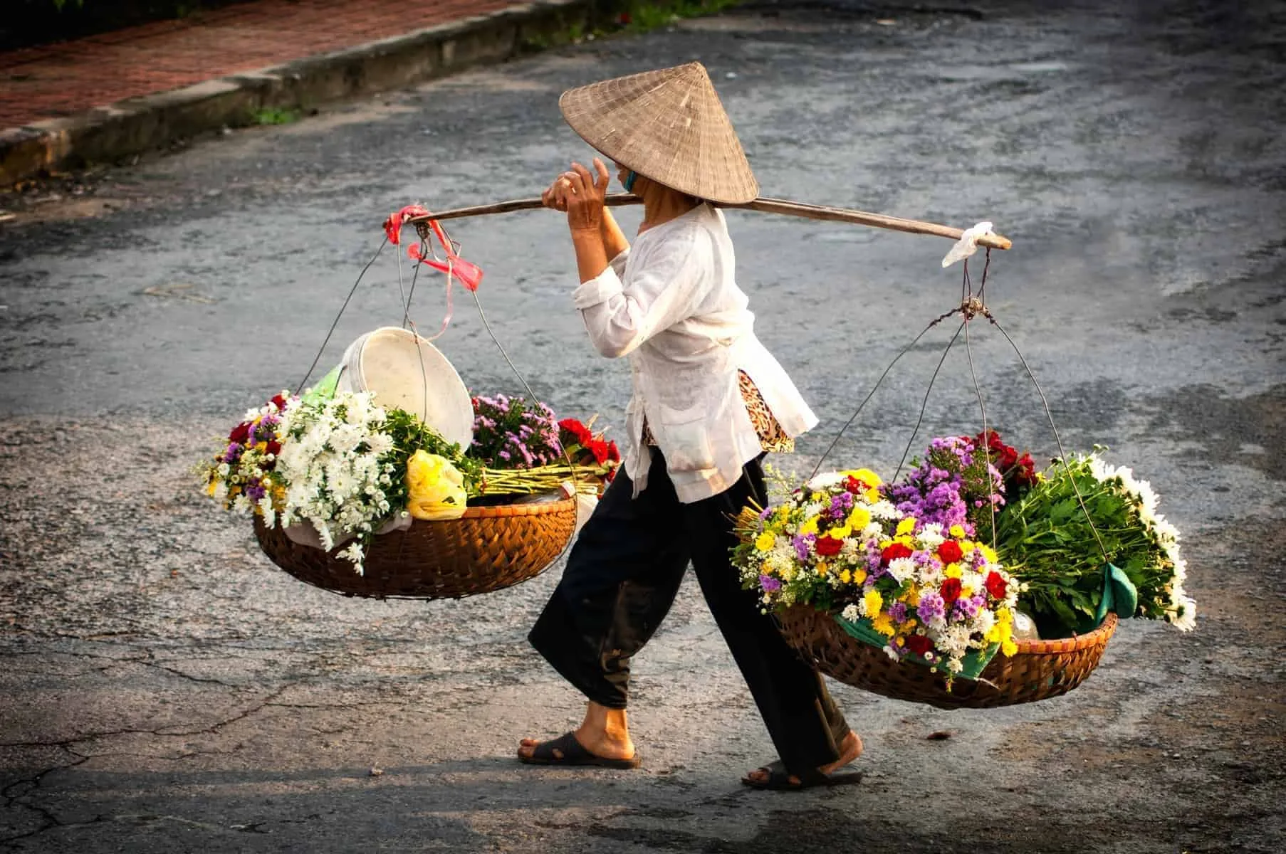Hanoi gadehandel, her smukke blomster