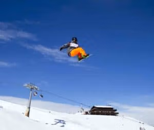 skiferie i Italien Livigno Snowboard jump