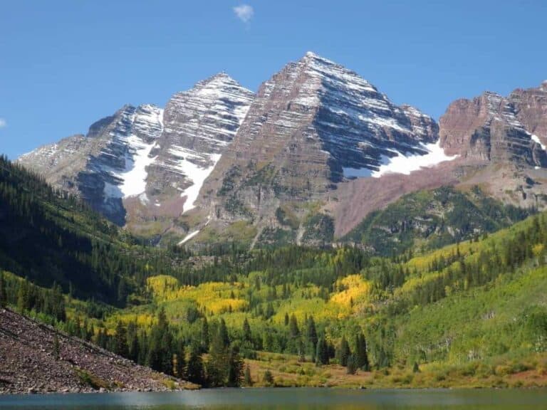Rejser til Canada, det store land med de enorme rejseoplevelser 7 Rocky Mountains. Maroon Bells. Rejser til Canada