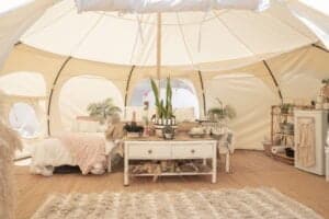 Glamping-tent-and-set-up-at-Mount-Maunganui