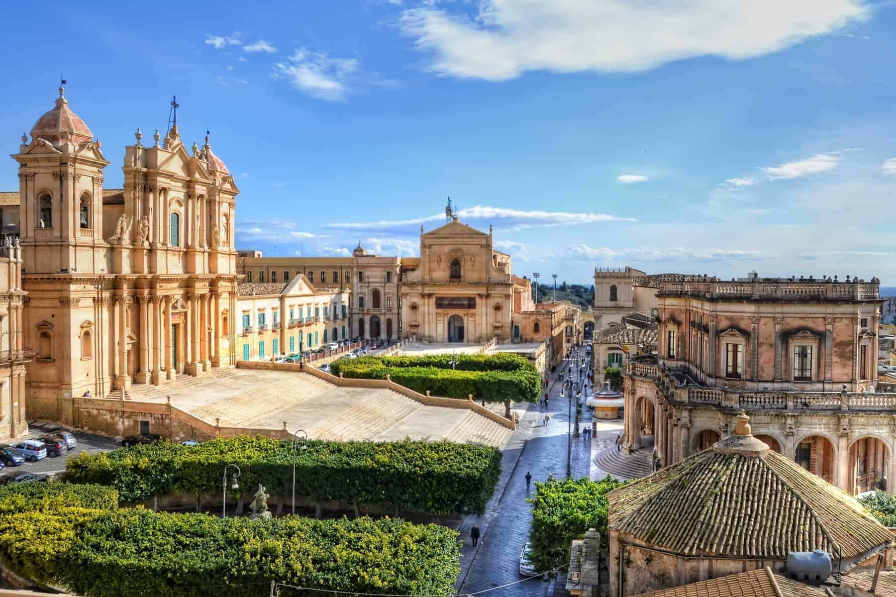 Noto på Sicilien — barokarkitektur i den siciliske aftensol