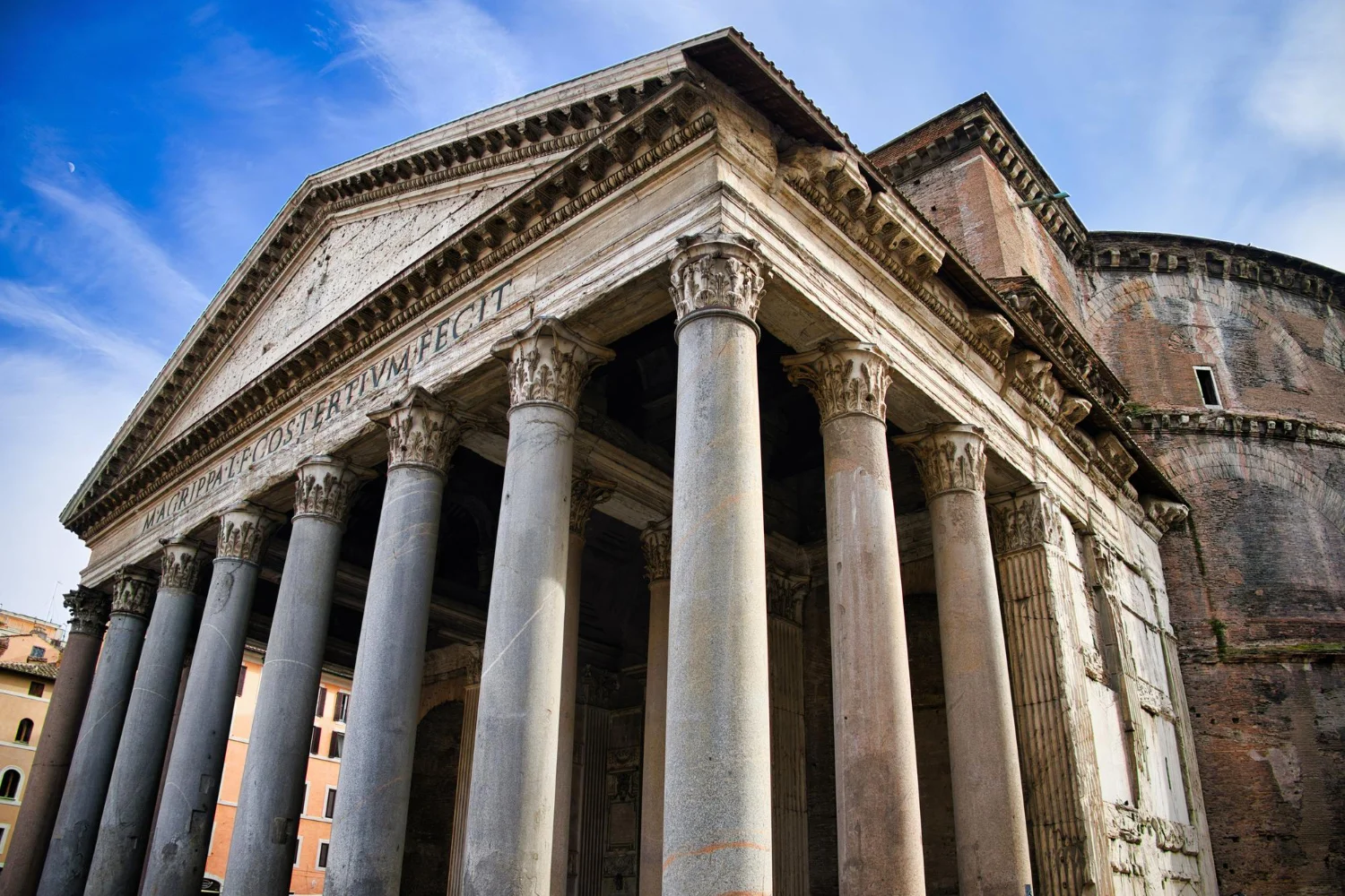 Pantheon står som et af de bedst bevarede monumenter fra det antikke Rom