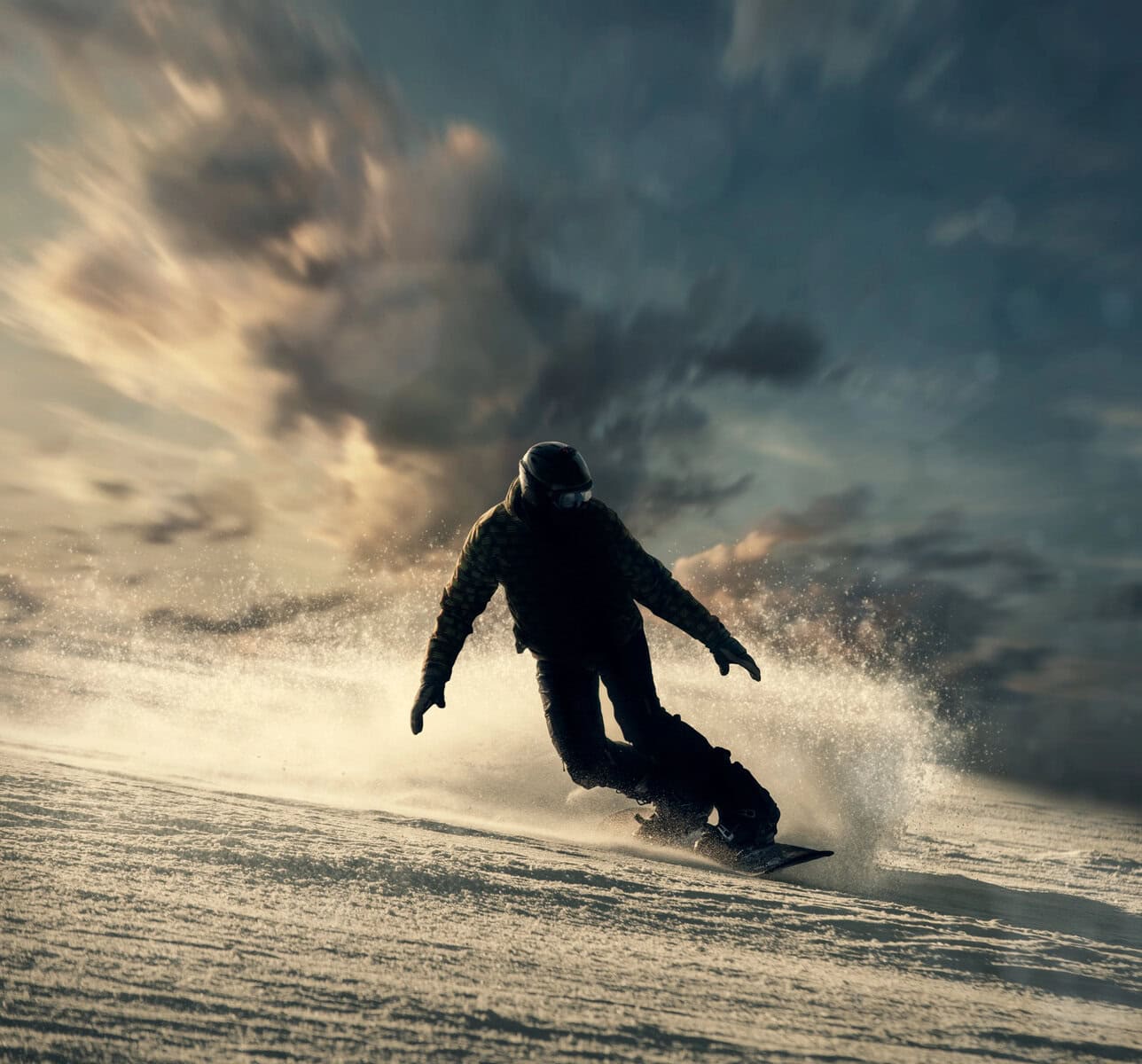 Rejseinteresser 216 Snowboarder glider ned i god stil