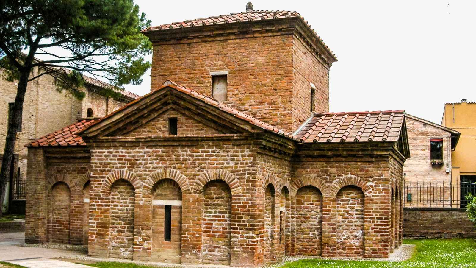 Galla Placidia Mausoleum, Ravenna, Rejser til det ukendte Italien