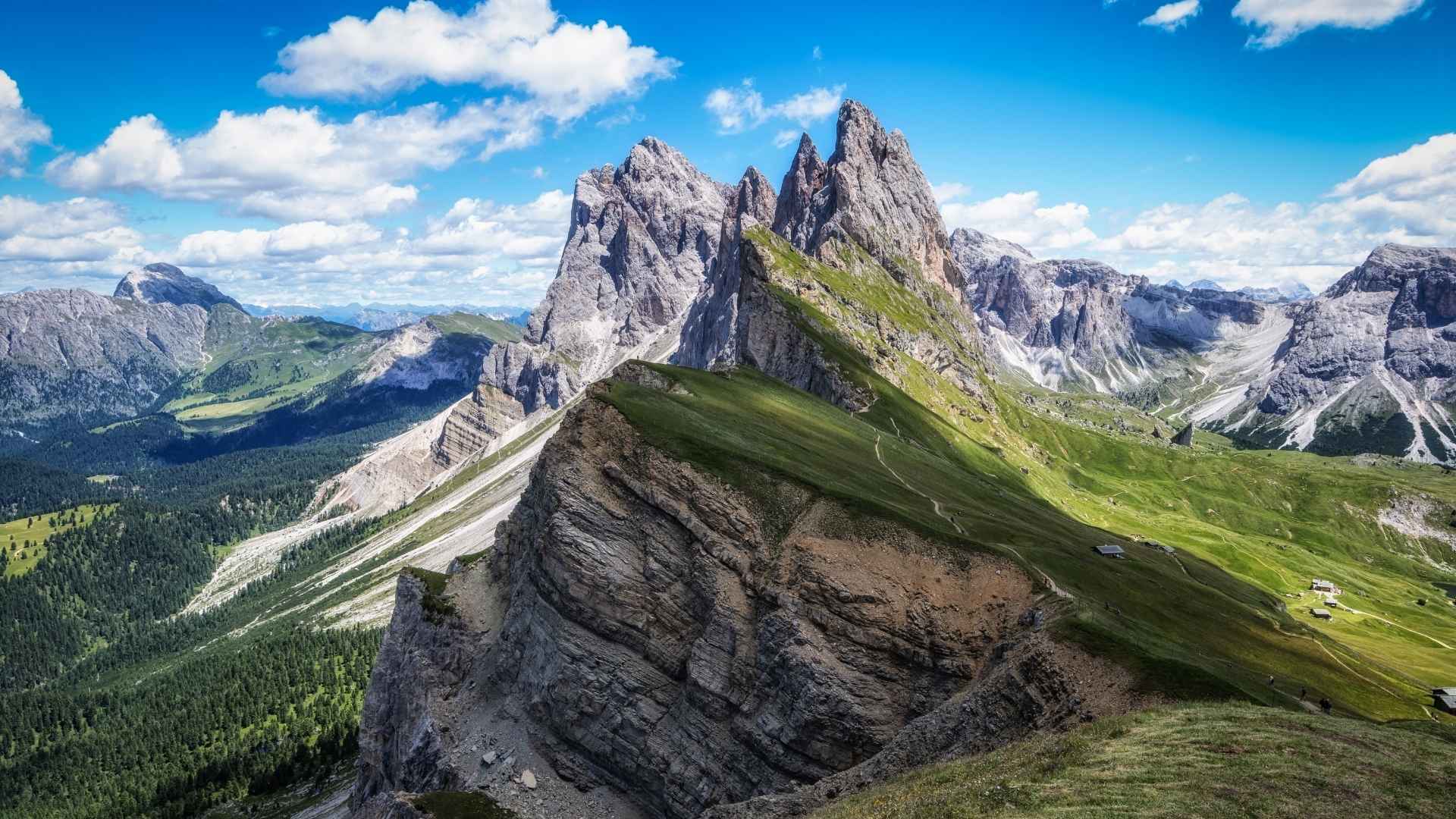 Ikoniske Seceda-bjergtinde i Dolomitterne