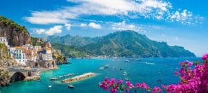 Italien rejseguide. Atrani, den berømte Amalfi kyst, syd for Rom, Italien