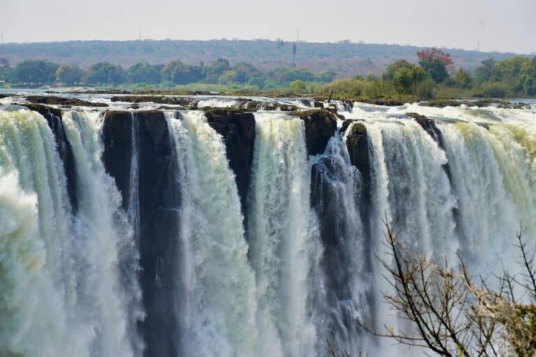 Awe inspiring Waterfalls of Victoria Falls