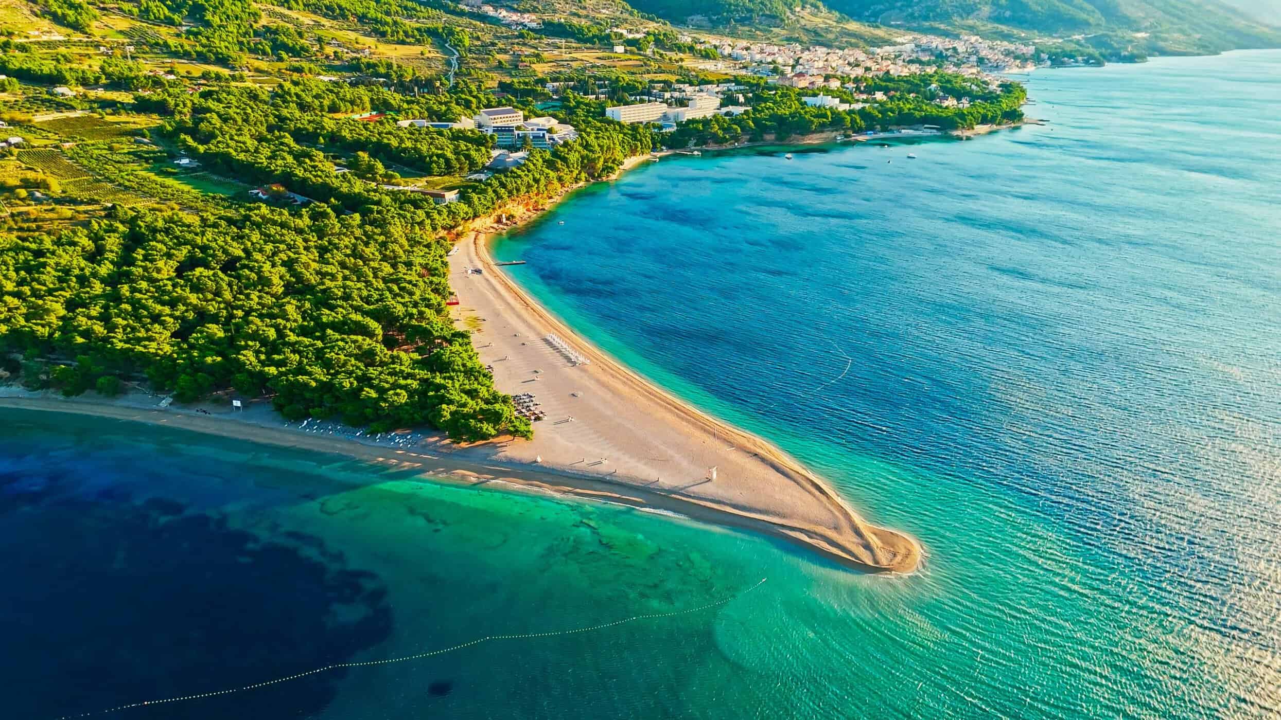 Signaturrejser I Det Nye Syd-Europa. Kroatiens skønne kyst, luftfoto, Unsplash