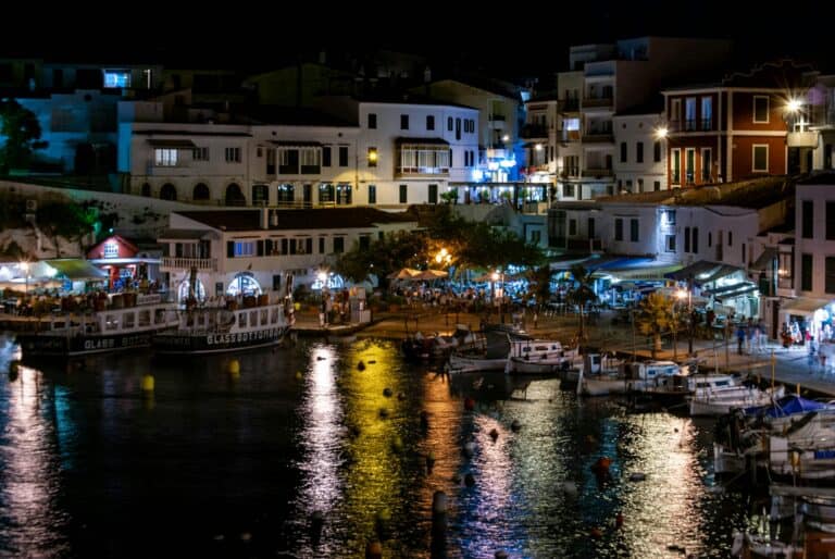 Cales Fonts, Menorca, aftenstemning i havnen