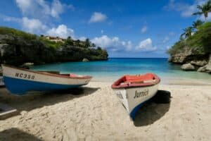 Dykning på Curaçao – rev du kan nå fra stranden
